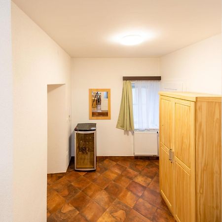 Bezauberndes Gaestehaus In Šatov Extérieur photo