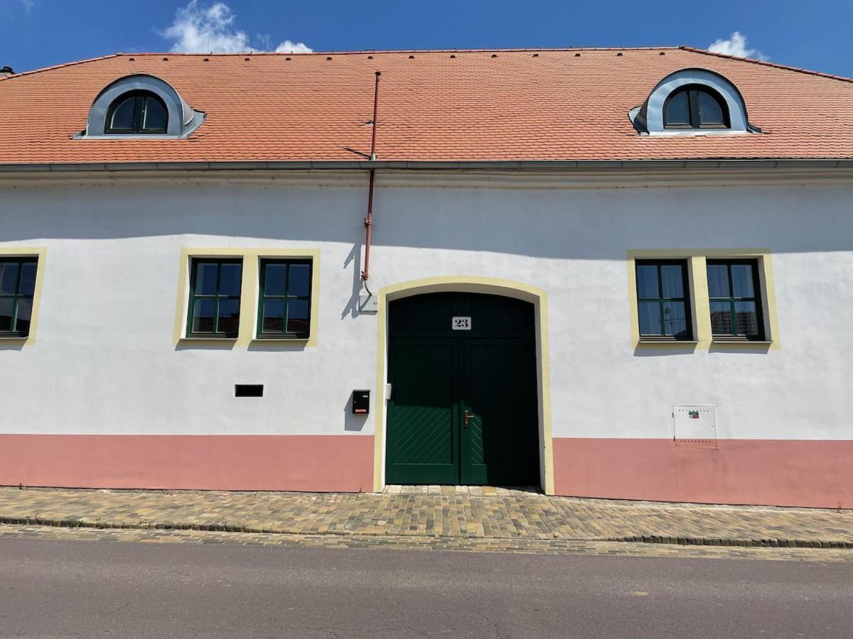 Bezauberndes Gaestehaus In Šatov Extérieur photo