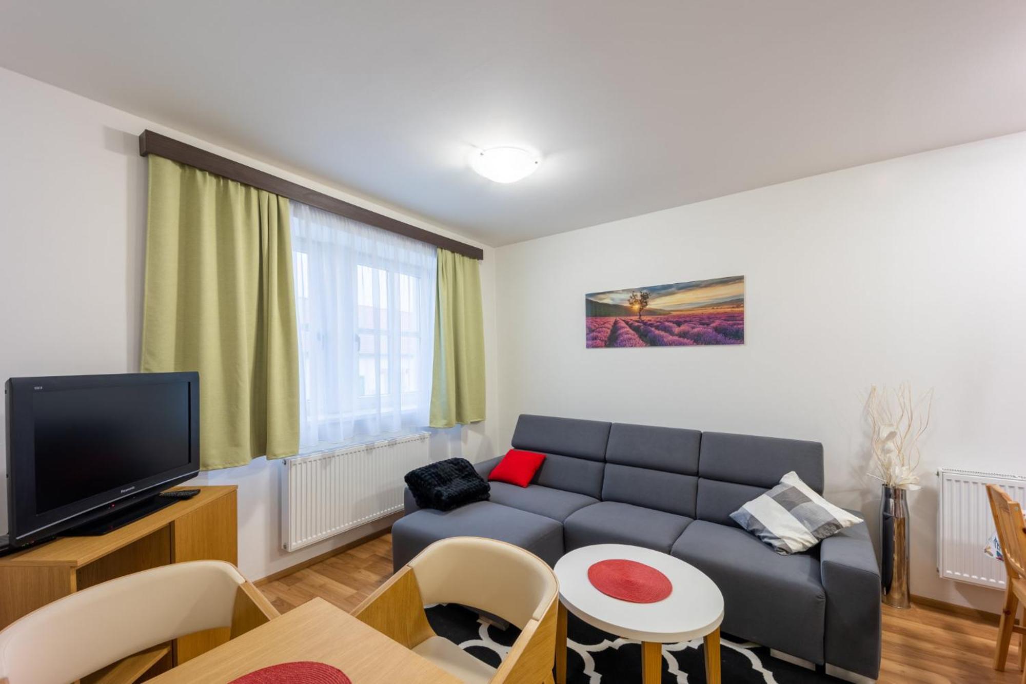 Bezauberndes Gaestehaus In Šatov Extérieur photo